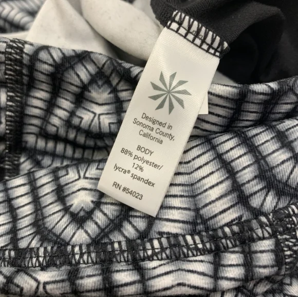 Athleta Printed Cropped Leggings - Picture 5 of 5